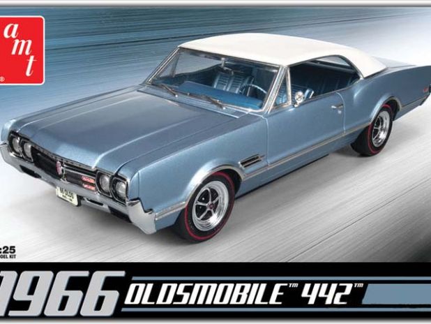Model Plastikowy Do Sklejania AMT (USA) - 1966 Olds 442