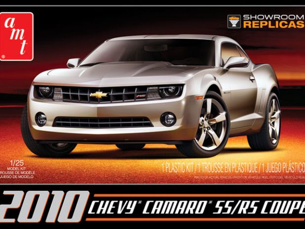 Model Plastikowy Do Sklejania AMT (USA)- 2010 Chevy Camaro Showroom Replica