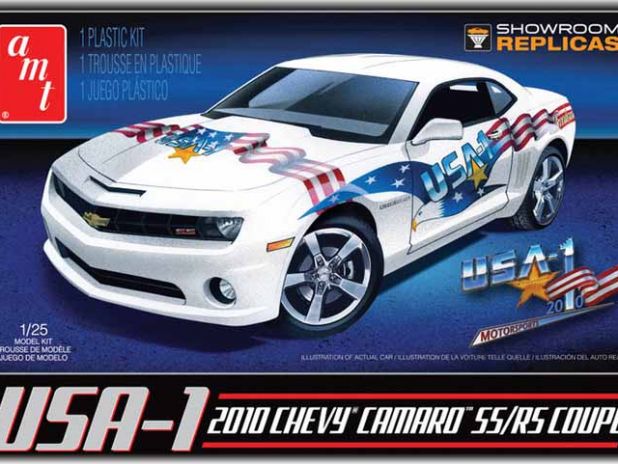 Model Plastikowy Do Sklejania AMT (USA) - 2010 USA-1 Camaro Model Kit