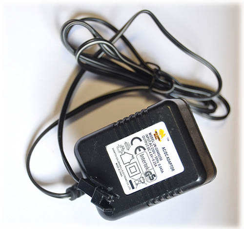 Ładowarka Sieciowa Zasilacz Golden Bull 4,8v 250mA