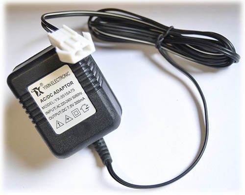Ładowarka Sieciowa Zasilacz YIXIN 7,5V 300mA