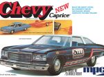 Model Plastikowy Do Sklejania MPC (USA) - 1976 Chevy Caprice z przyczepą